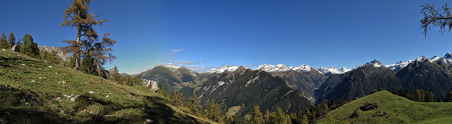 Panorama dal sent. 118 in salita dal Monte Colle al Passo di Monte Colle